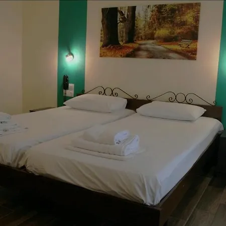 Hermes 2* Agia Marina (Aegina)